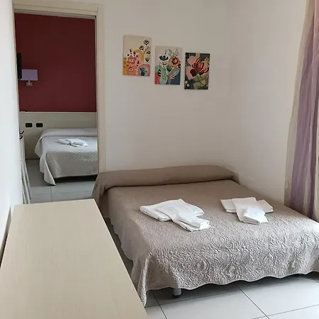 Danci - E Hotel 2*