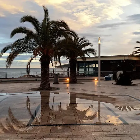 Rooms&apartments Danci Hotel 2*